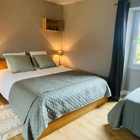 5 A 6 Personnes Chez Sabine *